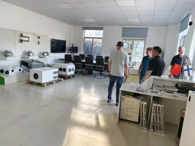 Clientes estrangeiros visitaram a Enchoy (Suzhou) Ventilation System Co., Ltd...
